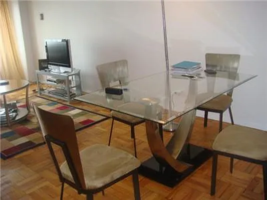 Rented by Luxury Property Group | media 18