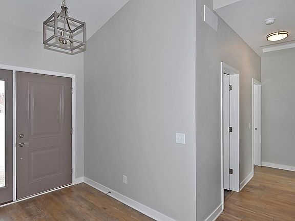 2nd image of 639 Birchwood Ln SE