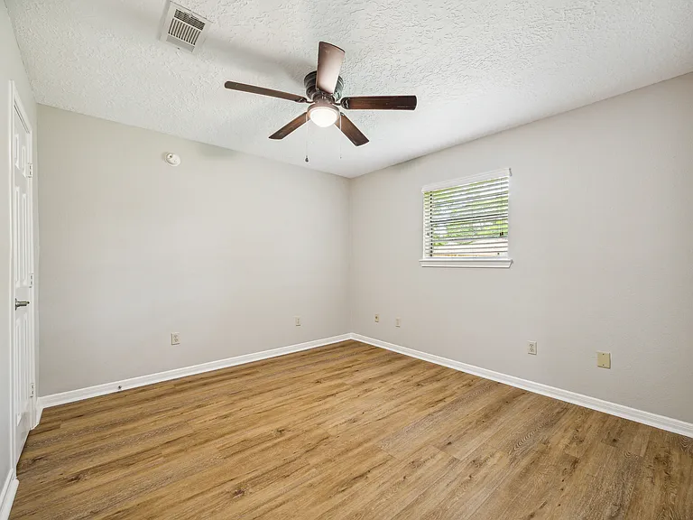 1104 Union Valley Dr — Photo 10