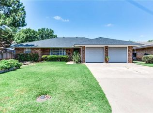 1014 Quail Trl, Enid, OK 73703