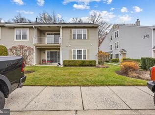 708 Ralston Dr #B, Mount Laurel, NJ 08054