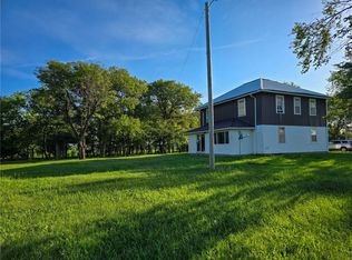 653 Road 2100, White City, KS 66872