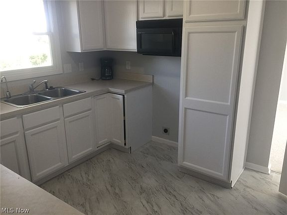 3rd image of 19754 Echo Dr