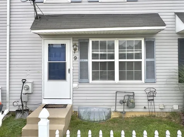 9 Cole Blvd, Middletown, DE 19709