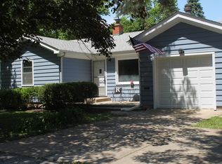 517 Dodson St, Geneva, IL 60134