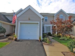 119 Trillium Ct, Whitehouse Station, NJ 08889