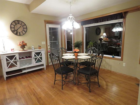 4th image of 8330 E Old Mill Ct