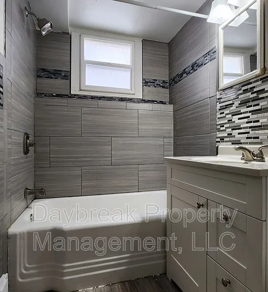 1201 11 1/2 St N #2 — Photo 19