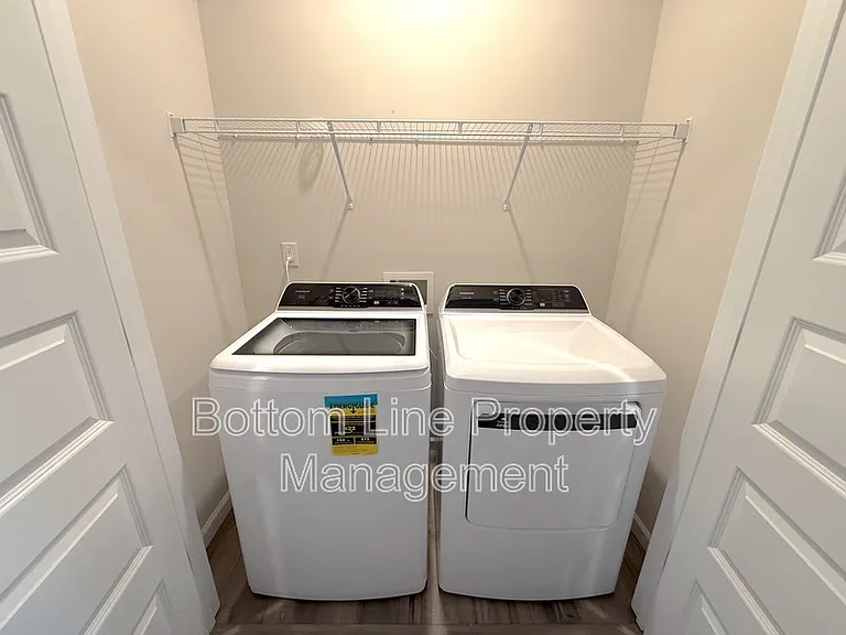 2735 Winn Mill Dr — Photo 11