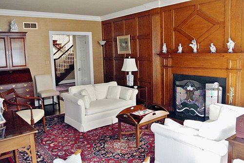 3rd image of 308 Oak Ln
