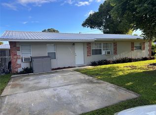 Berts Bayshore Manor, North Fort Myers, FL 33917