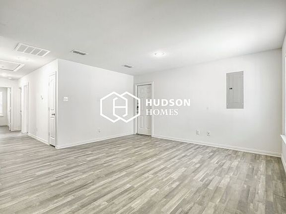 3rd image of 410 S 12th St #101