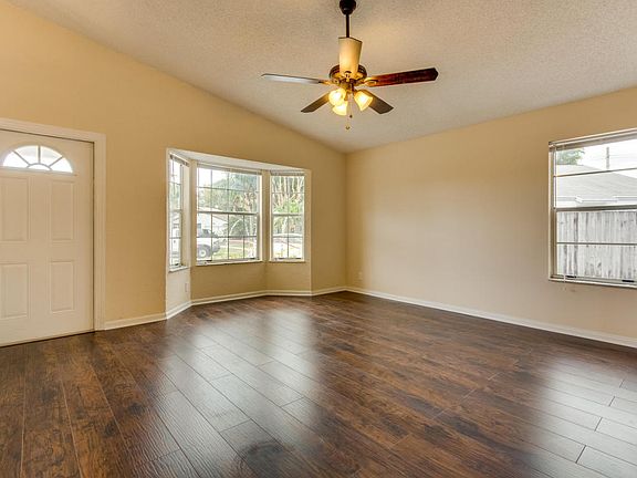 5th image of 5094 Addie Ct