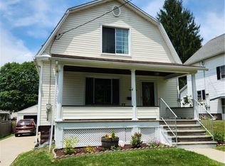 811 Stewart Ave, Grove City, PA