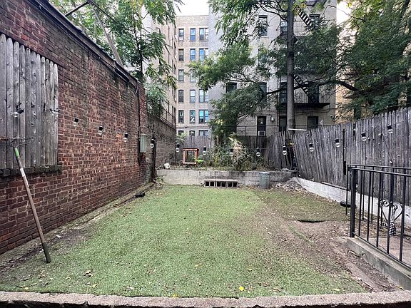4th image of 1202 Carroll St #1A