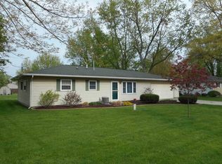 916 N Zimmer Rd, Warsaw, IN 46580