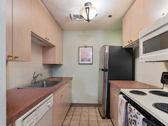 4th image of 188 North St APT 53