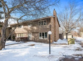 288 Windsor Ln, New Brighton, MN 55112
