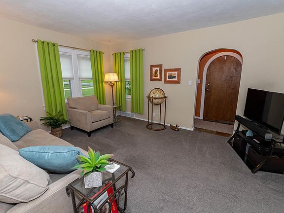 2nd image of 507 Donmoyer Ave