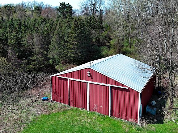 5th image of 7310 Lake Rd