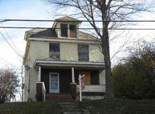 917 E Washington St, New Castle, PA 16101