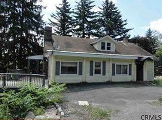 12 Simon Rd, Cropseyville, NY 12052