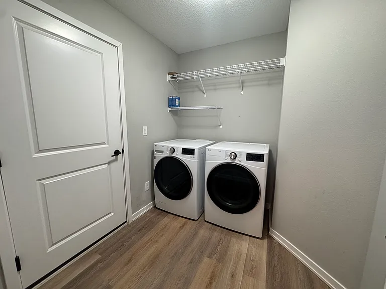 103 N Oak Park Ave #A — Photo 8