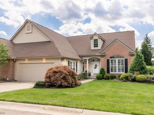 6452 Doral Dr NW, Canton, OH 44718