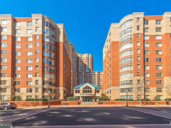 3835 9th St N APT 801E, Arlington, VA 22203