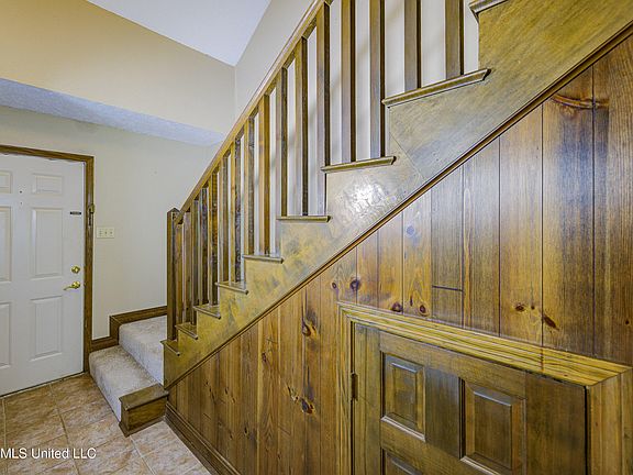 5th image of 103 Wickstead Dr