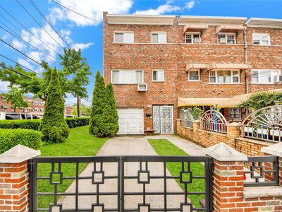 2080 Lacombe Avenue, Bronx, NY, 10473