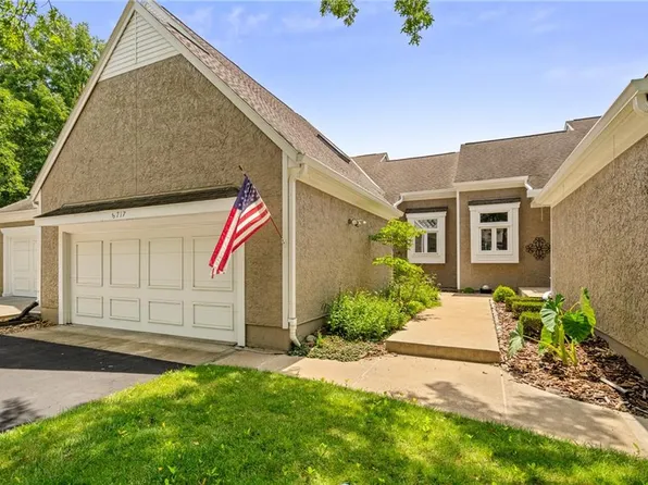 6717 W 126th Ct, Overland Park, KS 66209