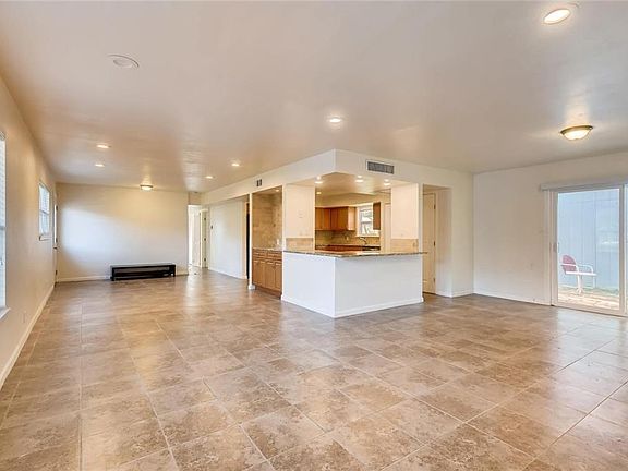 2nd image of 1403 Birchwood Ct #A
