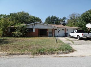 2100 Shelman Trl, Fort Worth, TX 76112