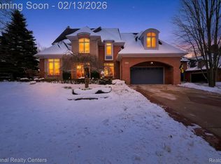 721 Elderberry Ct, Commerce Township, MI 48390