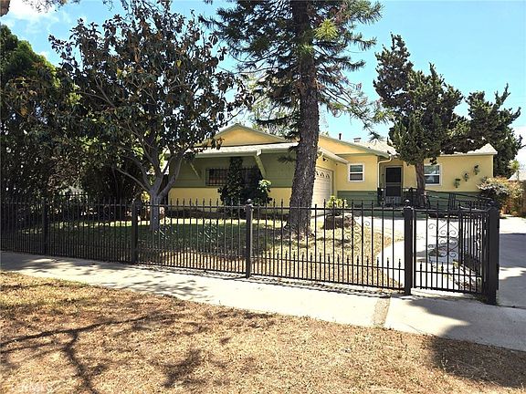 2nd image of 1668 W Wisteria Pl