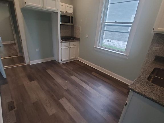 5th image of 12524 Wood St #1C