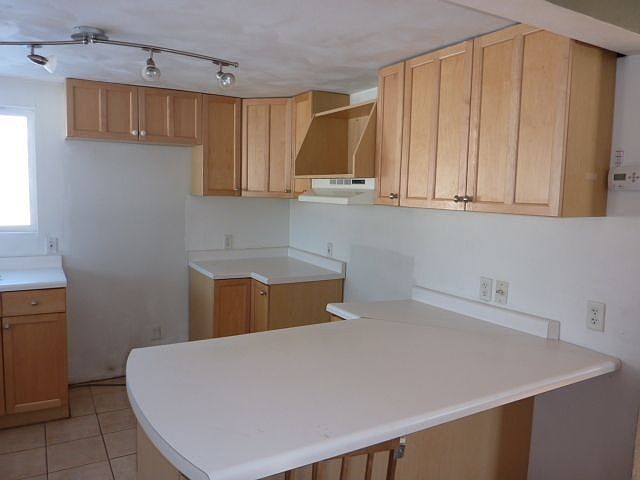2nd image of 1002 Division St