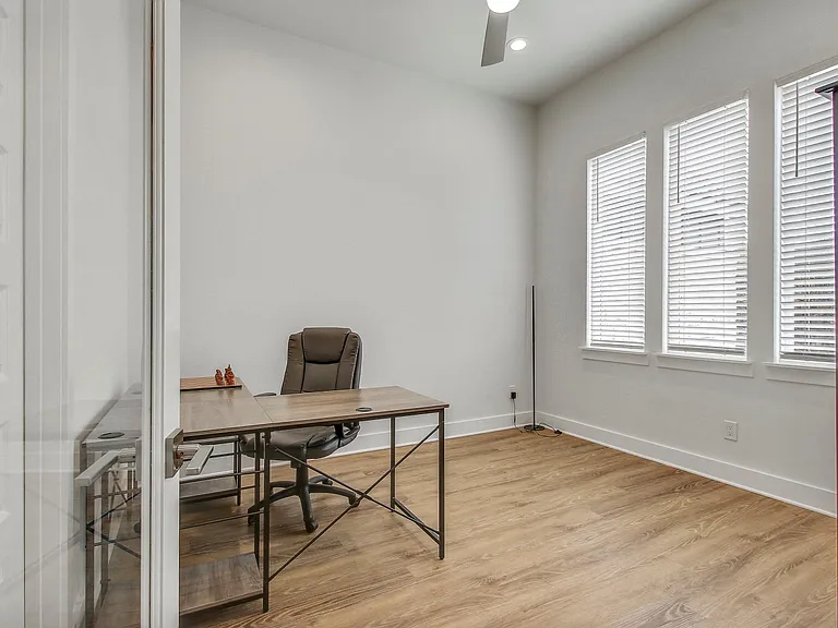 6509 Shady Ln — Photo 14