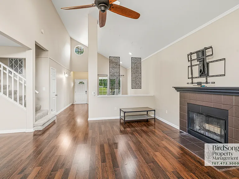 1412 Middlebrook Way — Photo 5
