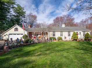 15 Brier Ln, East Longmeadow, MA 01028