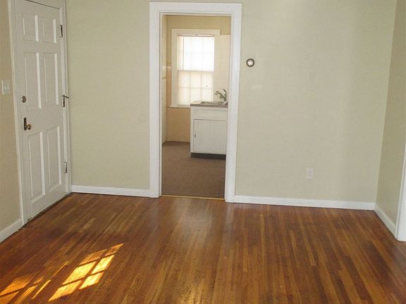 5. 610 N Dellrose, Living Room (2)