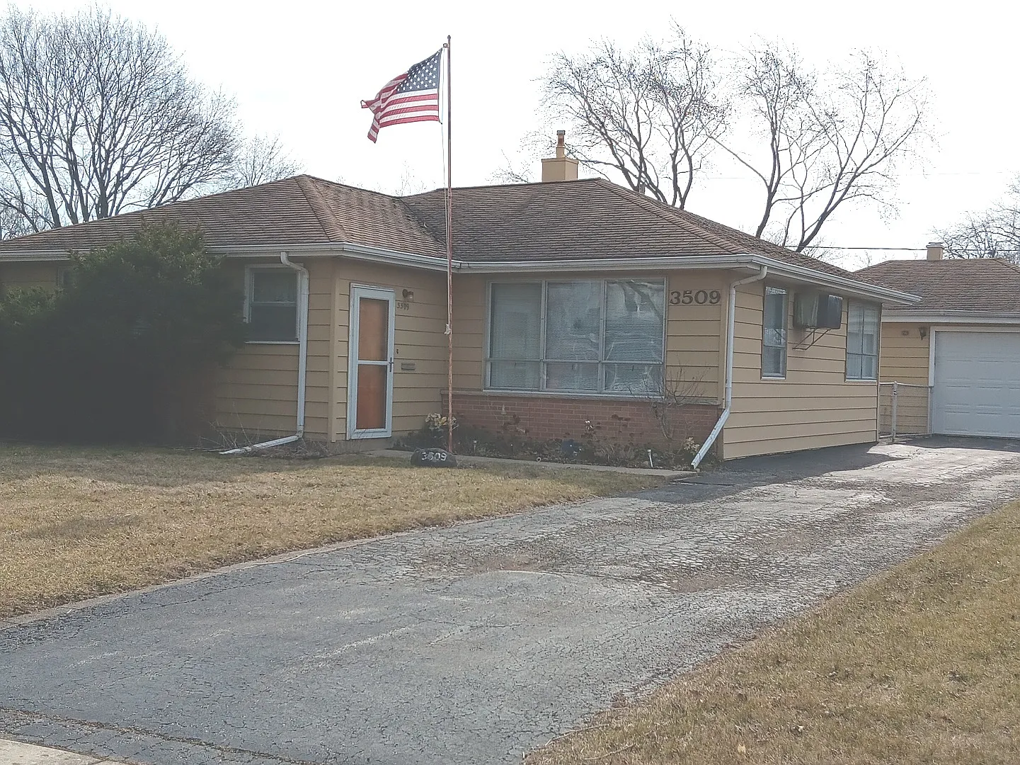 3509 Bobolink Ln photo 1