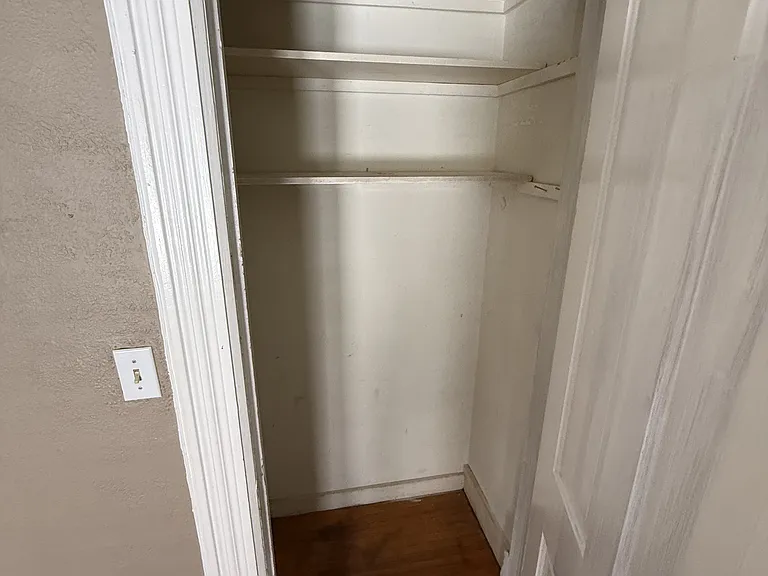 1021 Harlem Blvd #2 — Photo 4