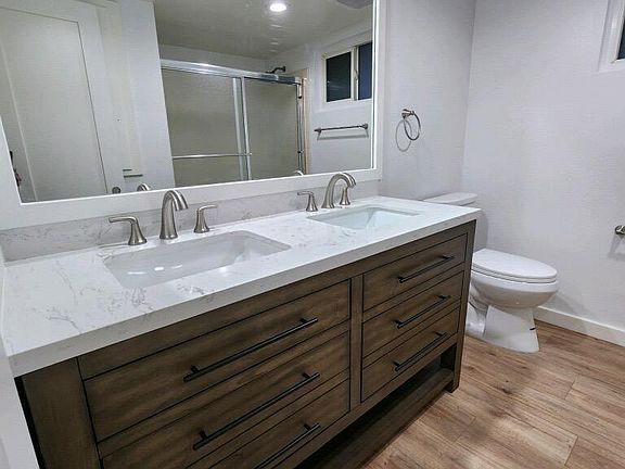 3rd image of 4122 Emerald St APT A