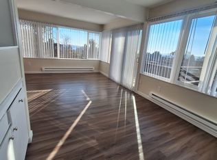 1810 10th Ave W #3, Seattle, WA 98119