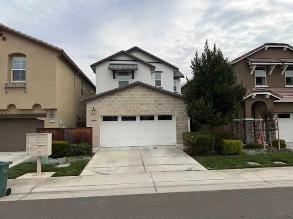 8355 Frontera Dr, Sacramento, CA 95829