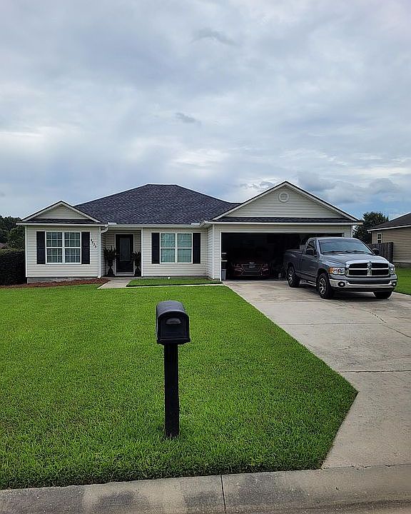 1st image of 4823 Stonewall Cir