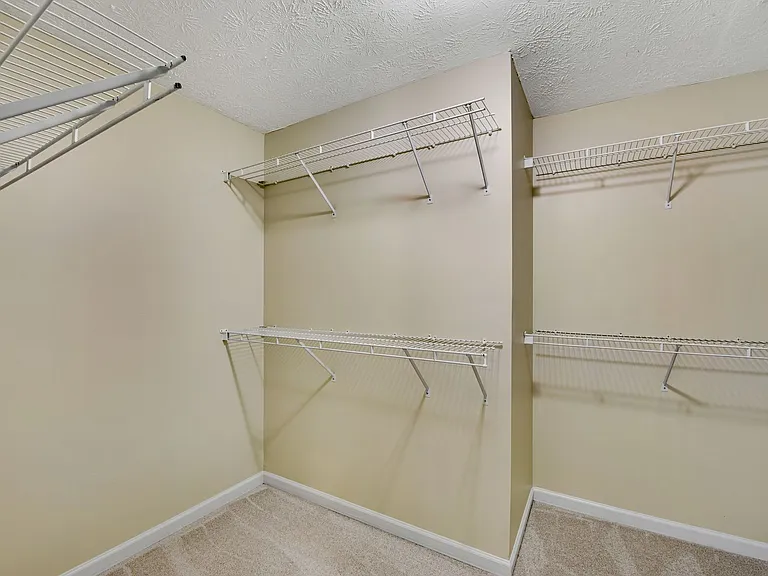 1735 Berry Ct — Photo 24
