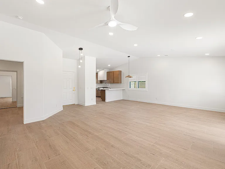 76 Sutton Pl S — Photo 14